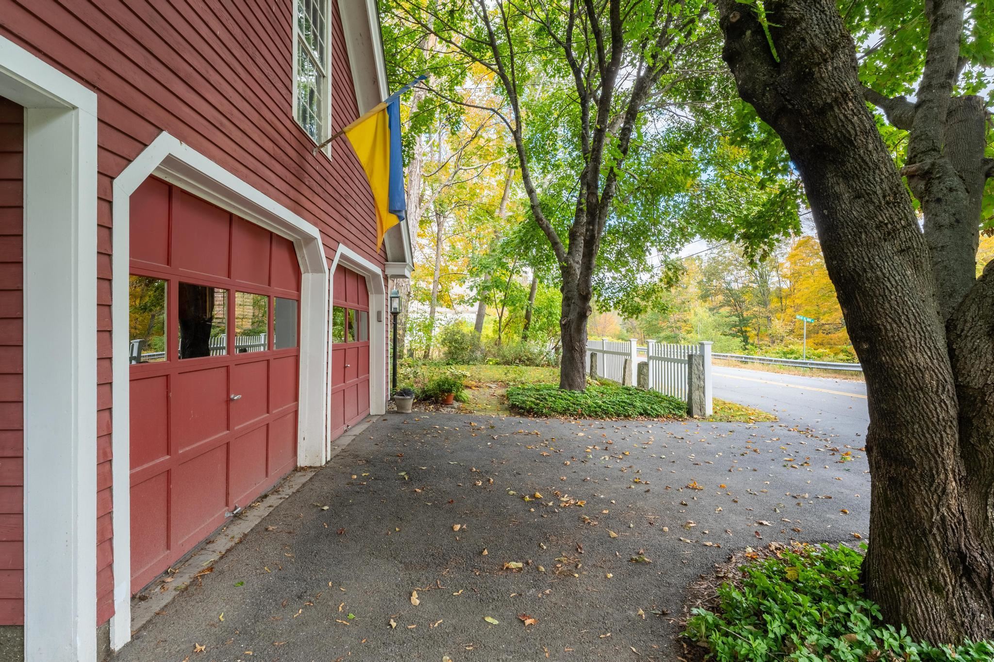 587 Highway 121 Grafton, VT 05146 - Photo 7 of 58