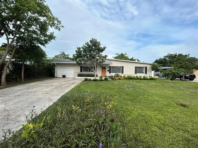 $2,800 | 6000 13th Street North, St. Petersburg, FL 33703
