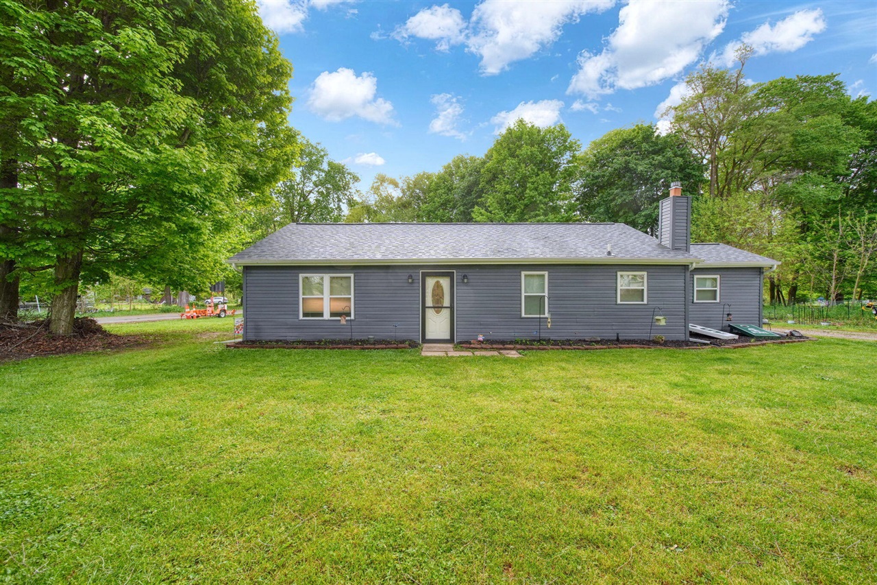 3293 Albion Road Concord, MI 49237 - Photo 1 of 35