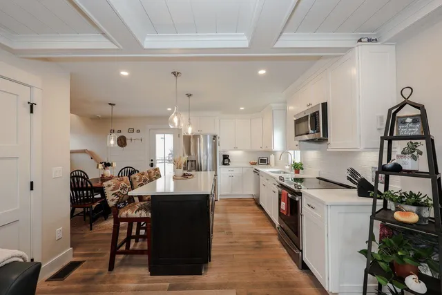 $1,150,000 | 109 Weirs Boulevard, Unit 12, Laconia, NH 03246