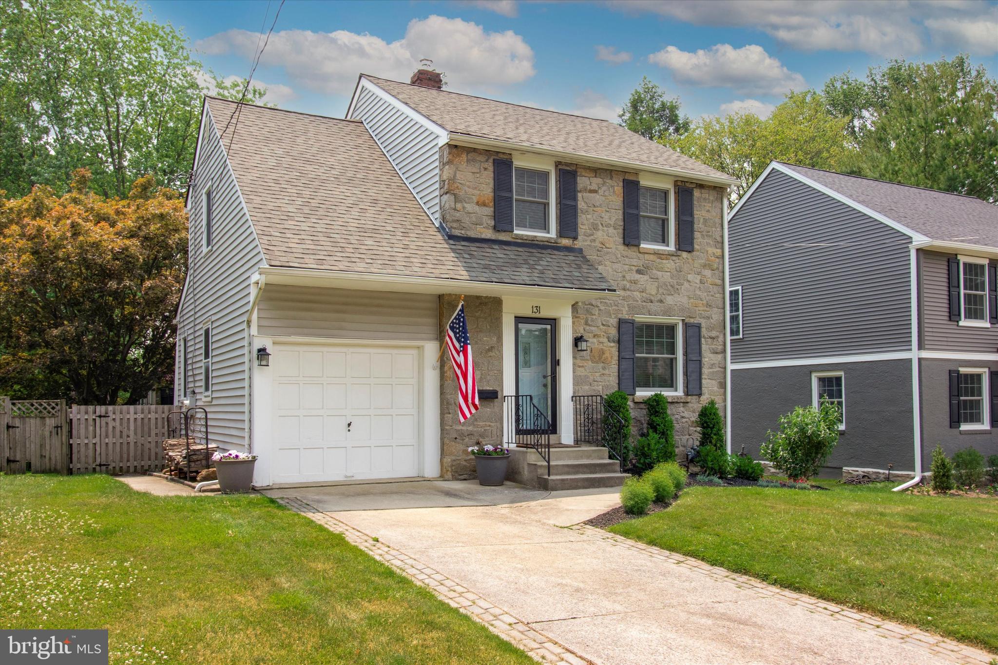 131 Decatur Road Havertown, PA 19083 - Photo 2 of 33