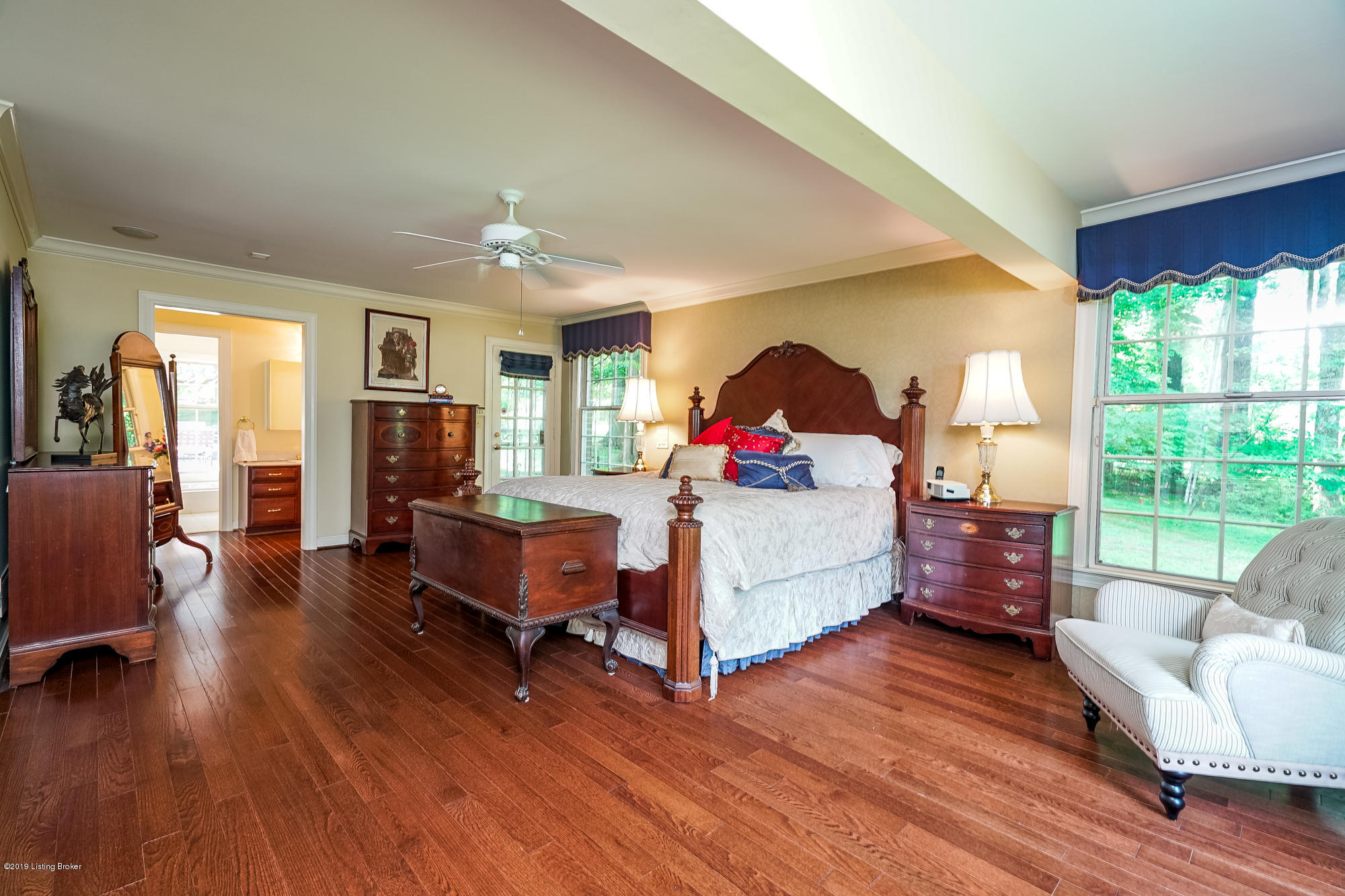 11600 Valley View Road Anchorage, KY 40223 - Photo 32 of 91 Master Suite