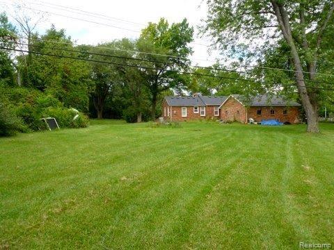 48733 9 9 Mile Road Northville, MI 48167 - Photo 4 of 17 Long View-Rear Yard