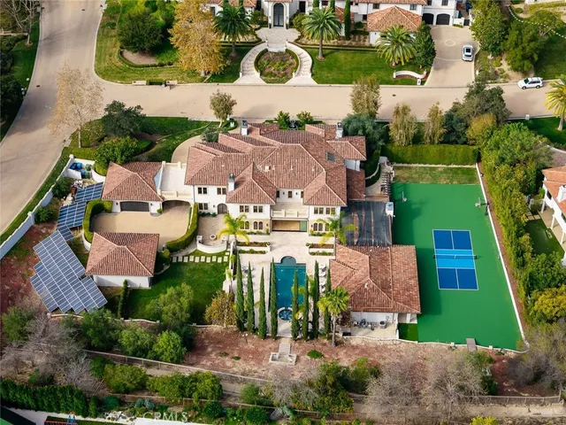 $9,200,000 | 25202 Prado Del Misterio, Calabasas, CA 91302