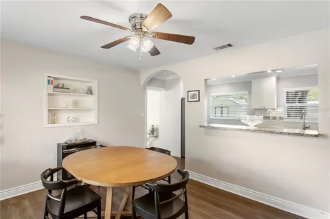 $425,000 | 4618 West Bay Villa Avenue, Tampa, FL 33611