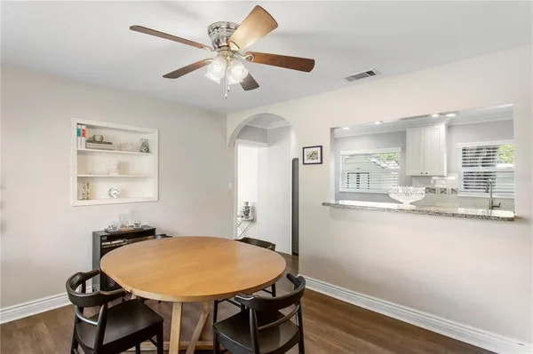 $425,000 | 4618 West Bay Villa Avenue, Tampa, FL 33611