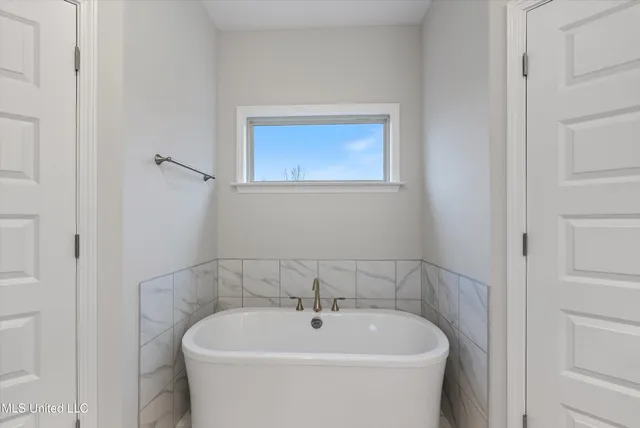 $379,900 | 1734 Winningham Drive, Hernando, MS 38651