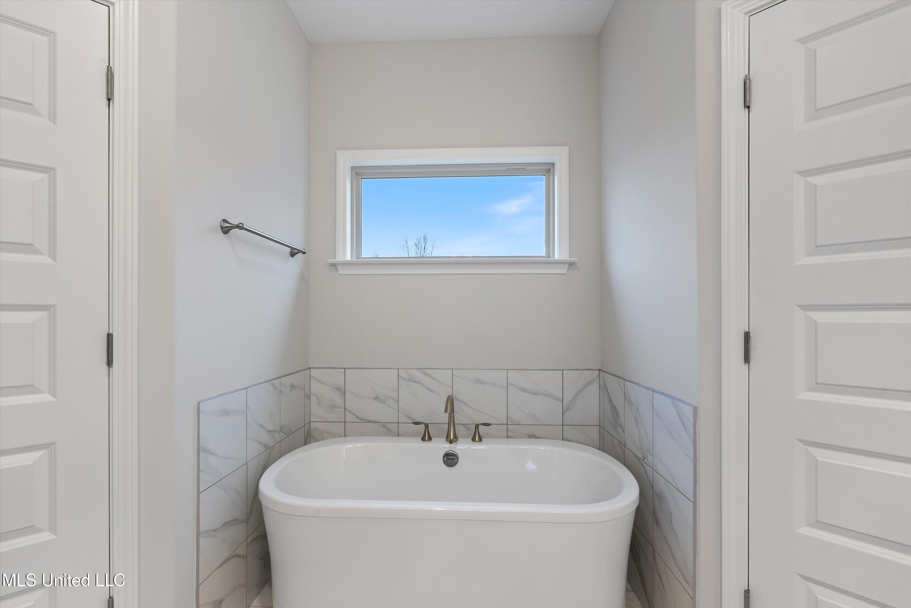 1734 Winningham Drive Hernando, MS 38651 - Photo 17 of 27 16-DSC03519
