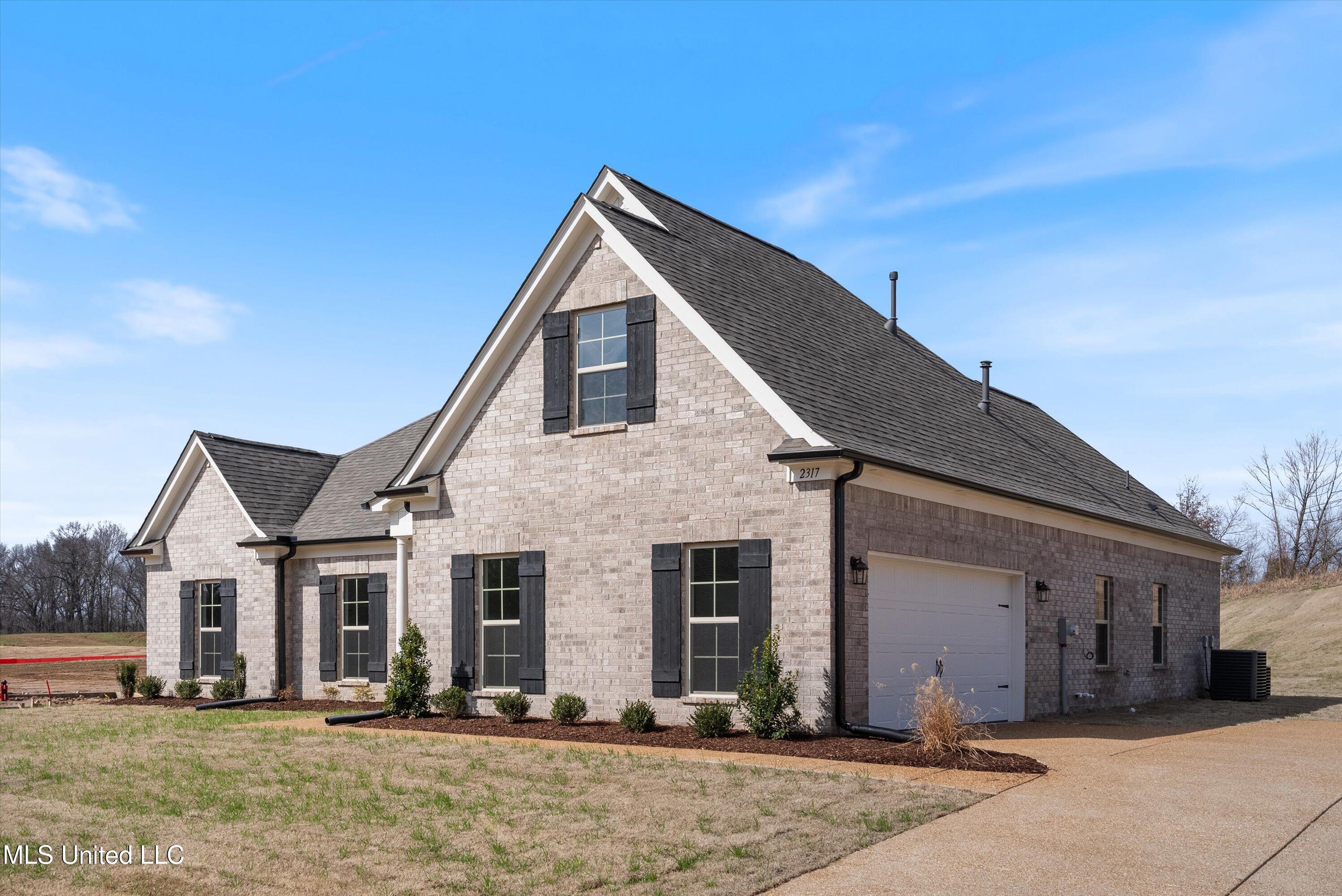 1734 Winningham Drive Hernando, MS 38651 - Photo 4 of 27 02-DSC04528