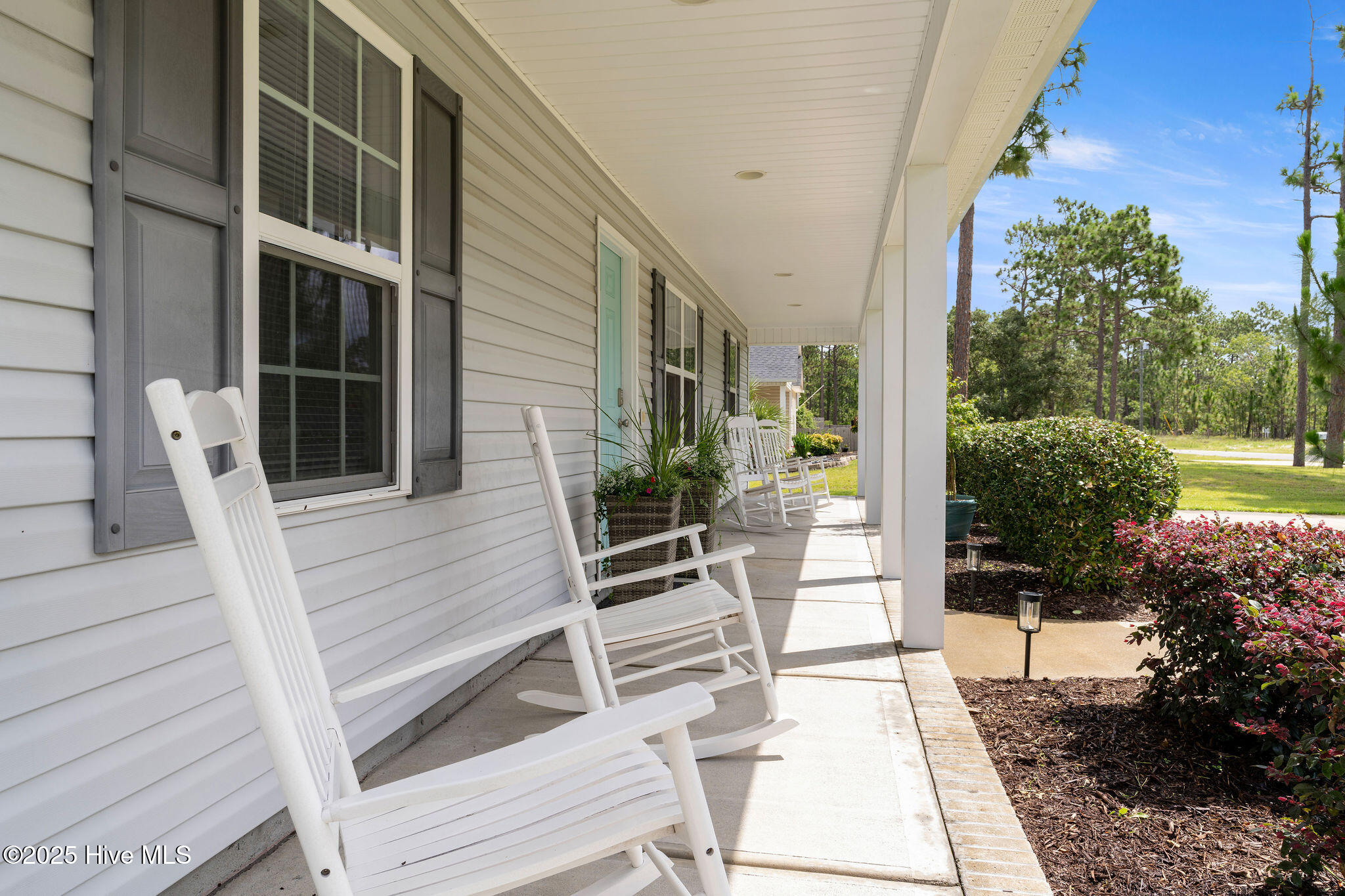 585 Mission Road Southport, NC 28461 - Photo 2 of 38 585MissionRdBSL-4