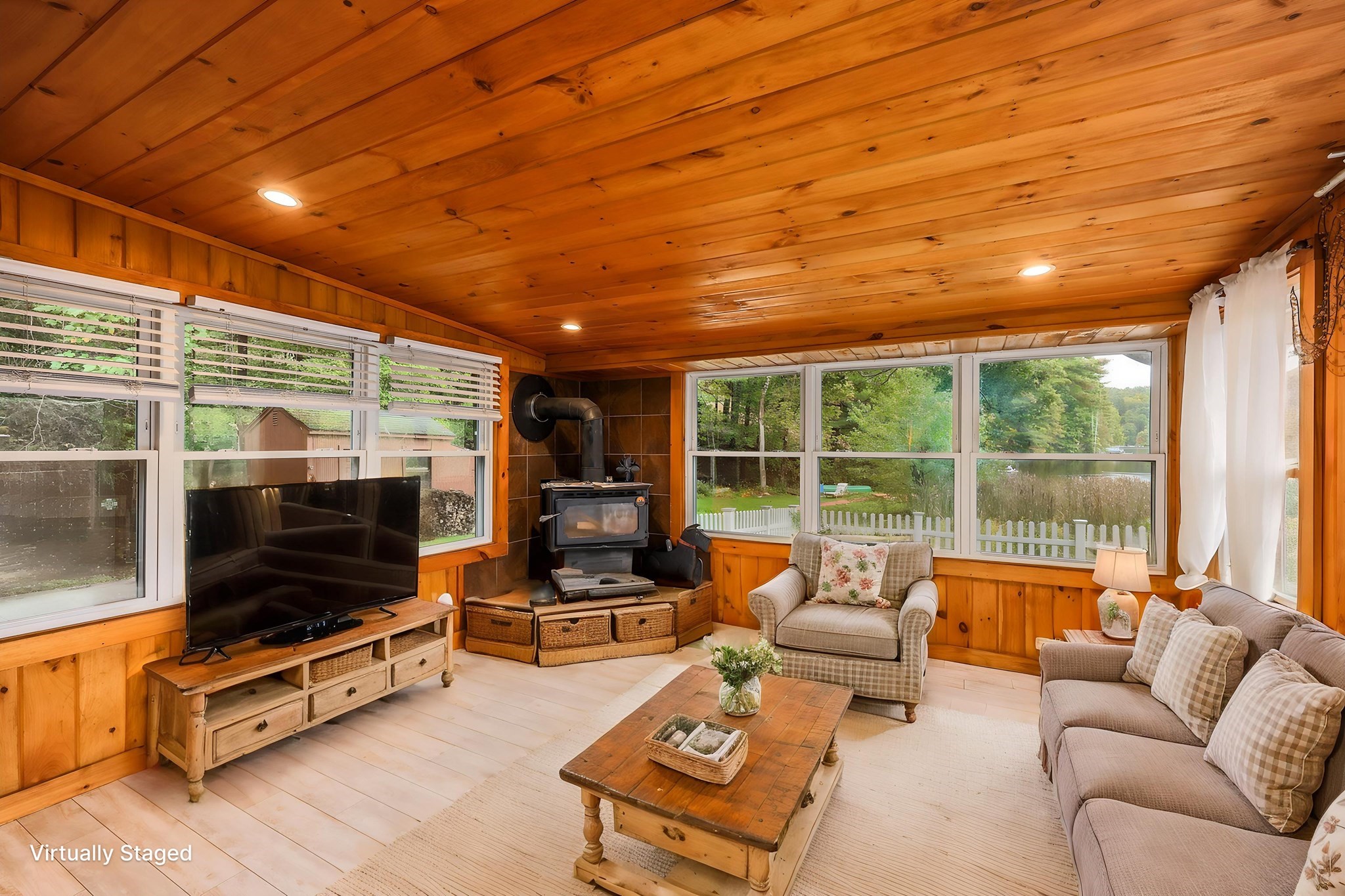 43 Mashapaug Road Holland, MA 01521 - Photo 26 of 41 Gallery Image 26