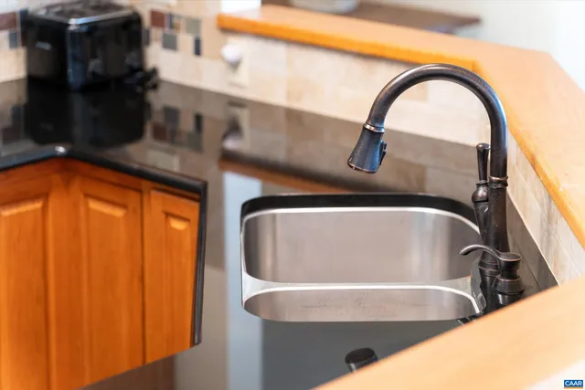 $495,000 | 1802 High Ridge, Roseland, VA 22967