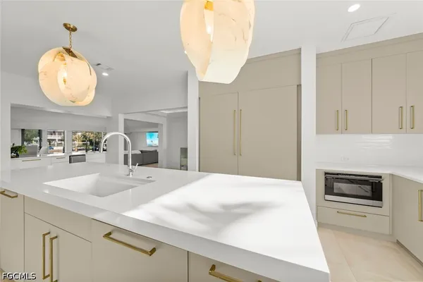 $2,900,000 | 1146 Golden Olive Court, Sanibel, FL 33957