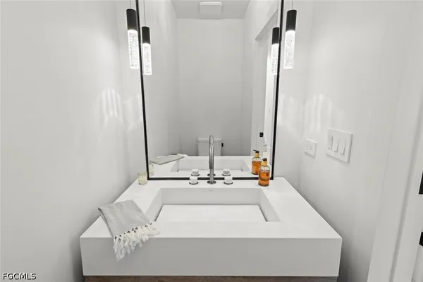 $2,900,000 | 1146 Golden Olive Court, Sanibel, FL 33957