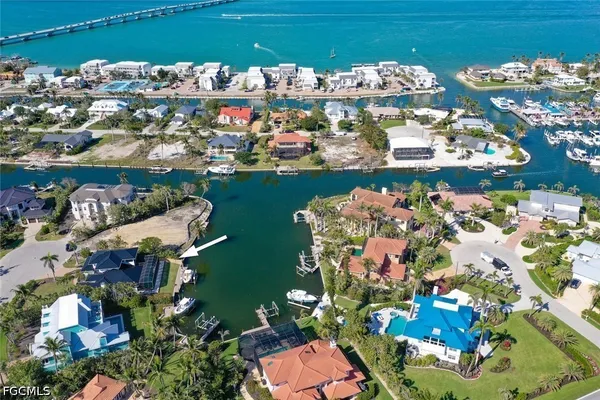 $2,900,000 | 1146 Golden Olive Court, Sanibel, FL 33957