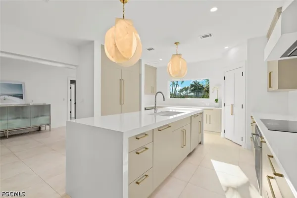 $2,900,000 | 1146 Golden Olive Court, Sanibel, FL 33957