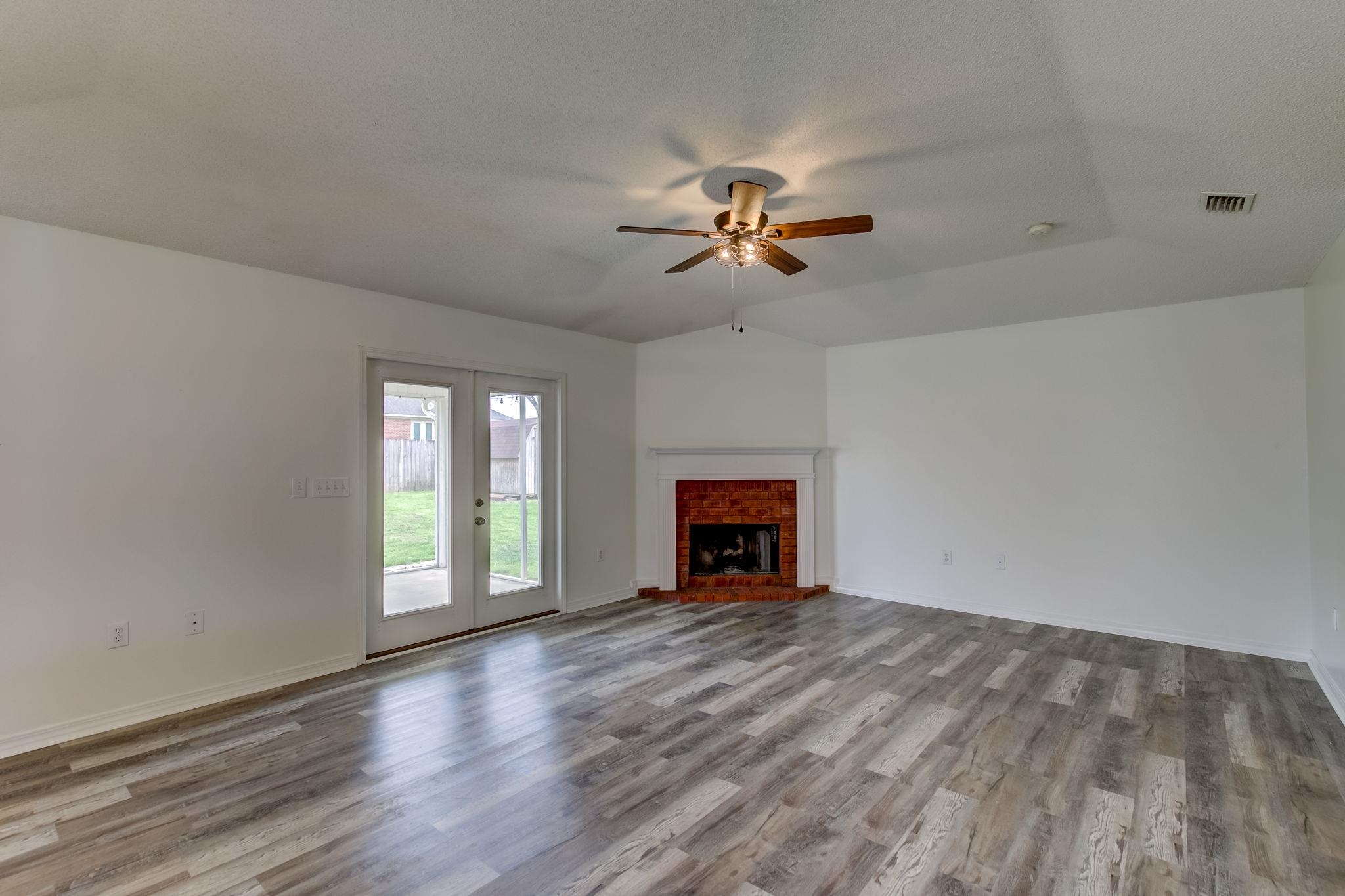 18318 Outlook Drive Loxley, AL 36551 - Photo 7 of 50