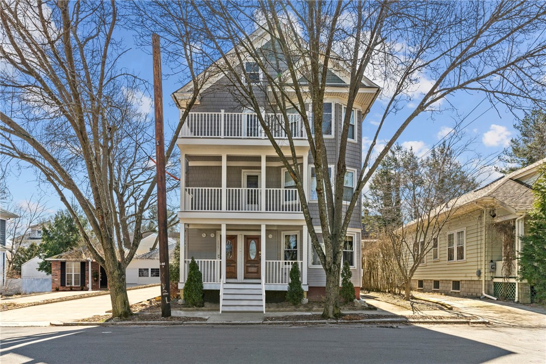 129 10th Street, Unit 1 Providence, RI 02906 - Photo 1 of 35