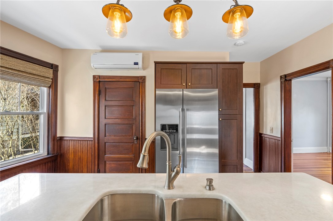 129 10th Street, Unit 1 Providence, RI 02906 - Photo 11 of 35