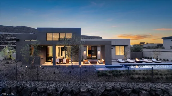 $5,245,000 | 10 Sanctuary Peak Court, Henderson, NV 89012