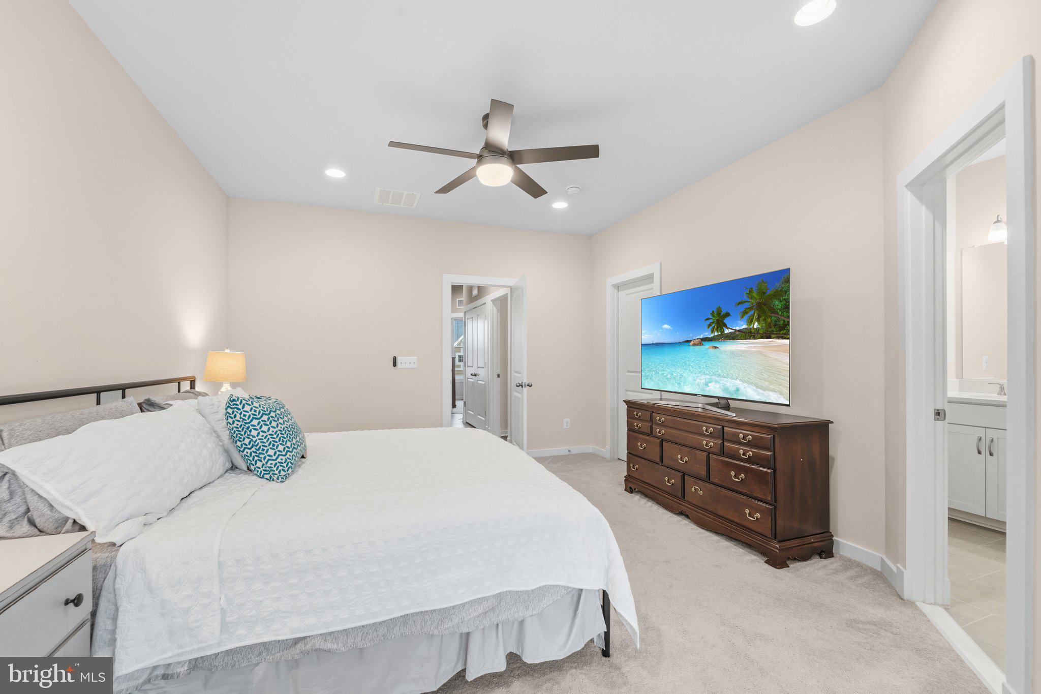 43733 Hay Road Ashburn, VA 20147 - Photo 15 of 35