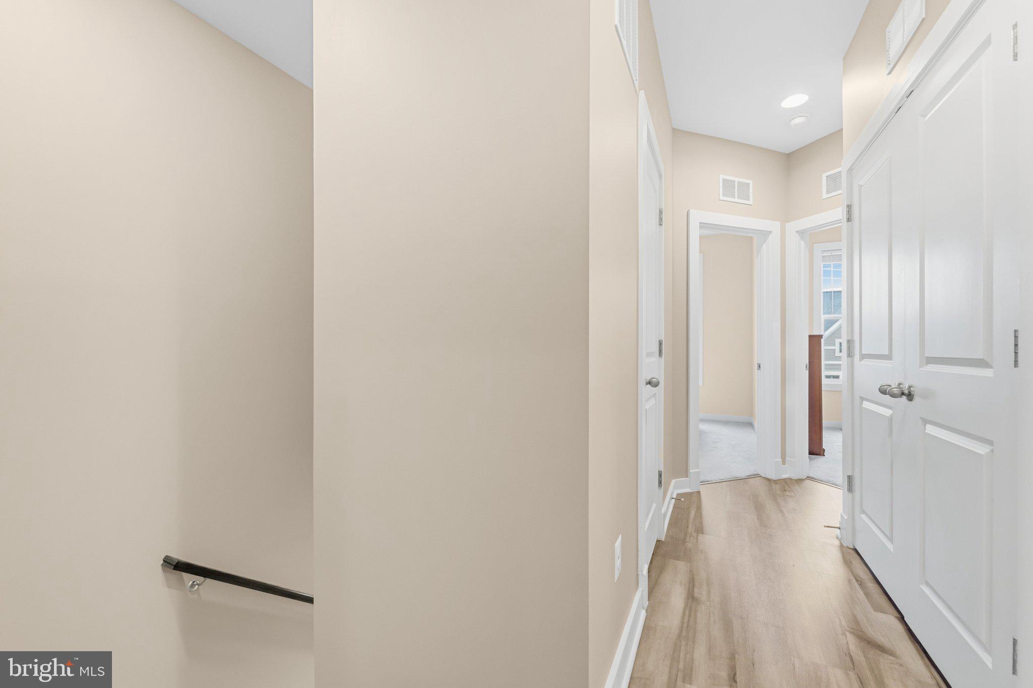 43733 Hay Road Ashburn, VA 20147 - Photo 20 of 35 upstairs hall