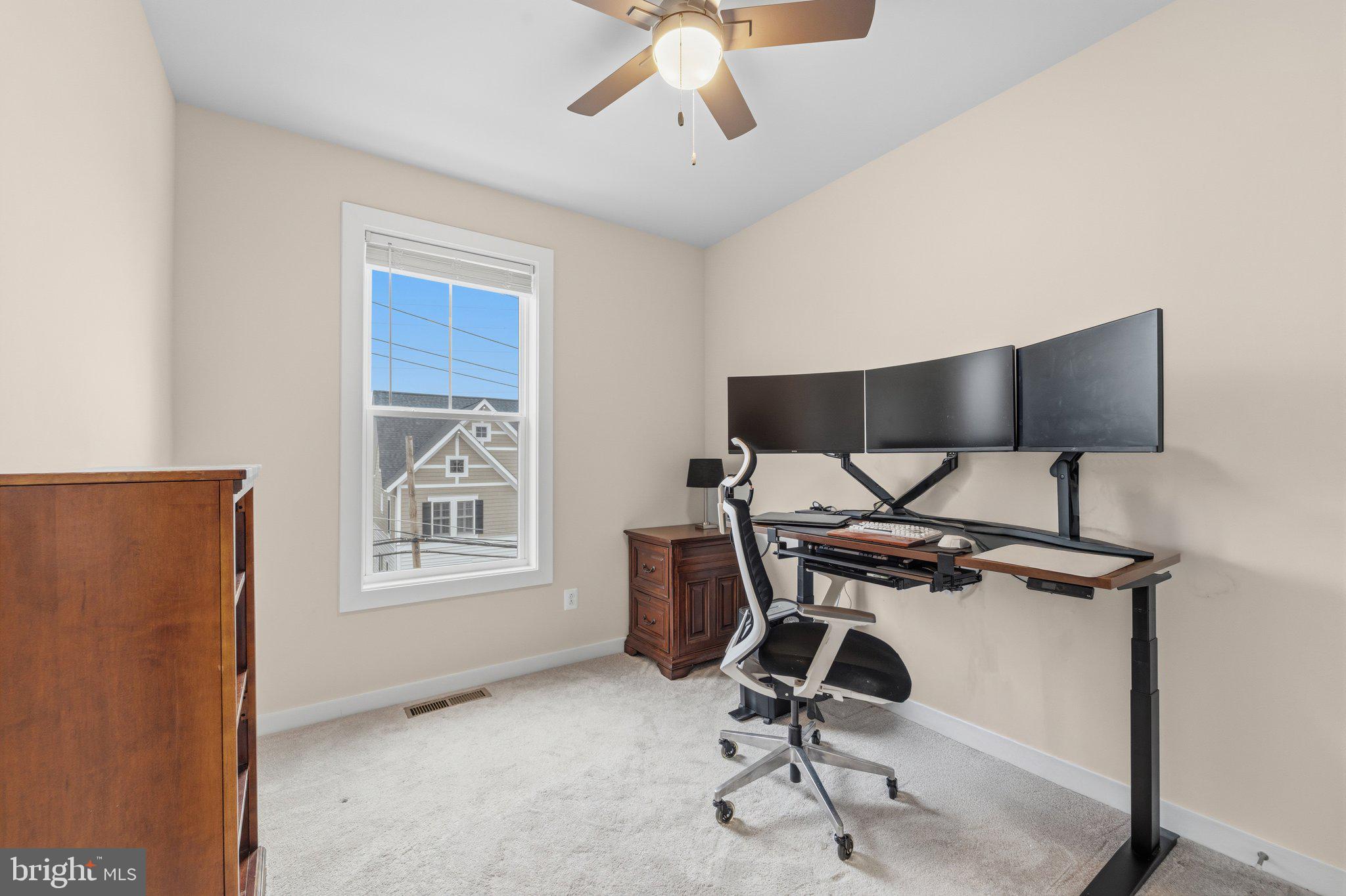 43733 Hay Road Ashburn, VA 20147 - Photo 24 of 35