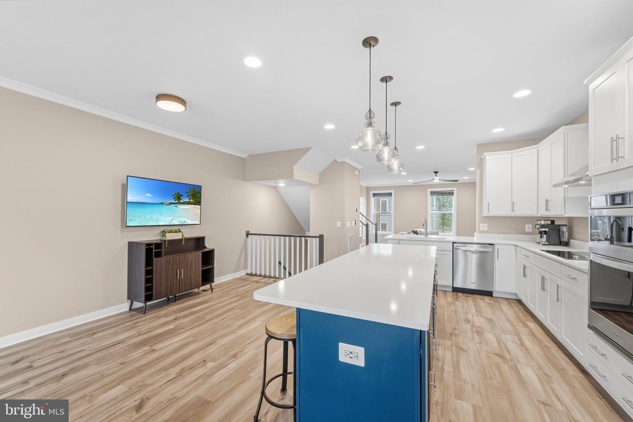 43733 Hay Road Ashburn, VA 20147 - Photo 7 of 35