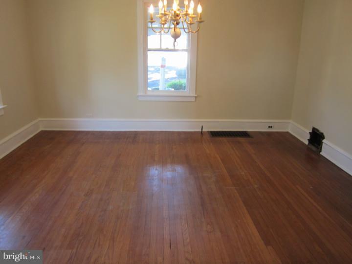 224 Dutton Mill Road Brookhaven, PA 19015 - Photo 13 of 19 Dining Room