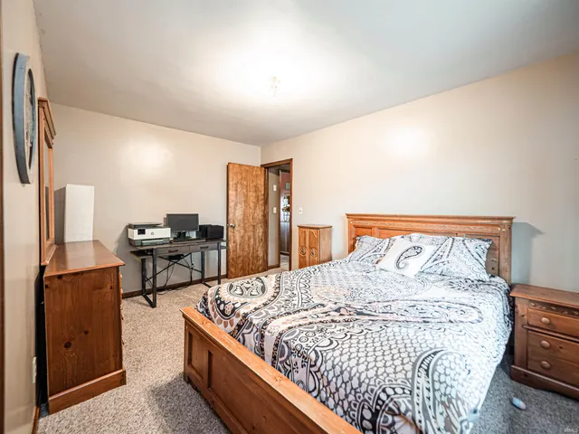 $349,900 | 9830 Winery Road, Wadesville, IN 47638