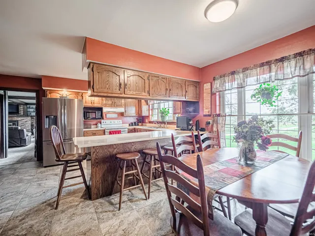 $339,900 | 9830 Winery Road, Wadesville, IN 47638