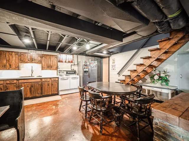 $349,900 | 9830 Winery Road, Wadesville, IN 47638