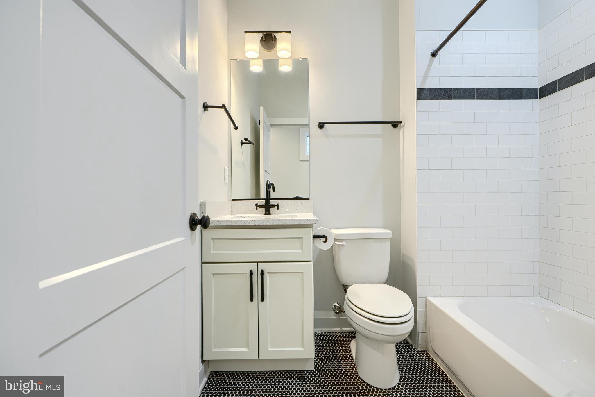 602 South Potomac Street Baltimore, MD 21224 - Photo 22 of 27