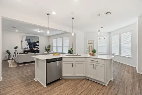 $450,000 | 7808 Lawford Way, Austin, TX 78744