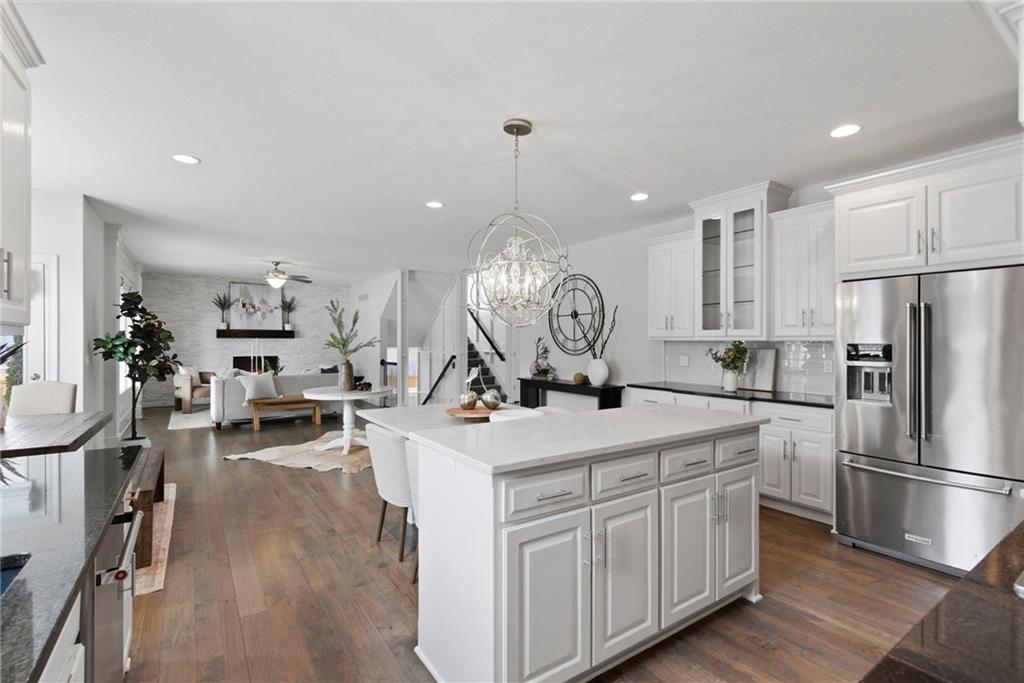 17354 South Legler Road Olathe, KS 66062 - Photo 11 of 44