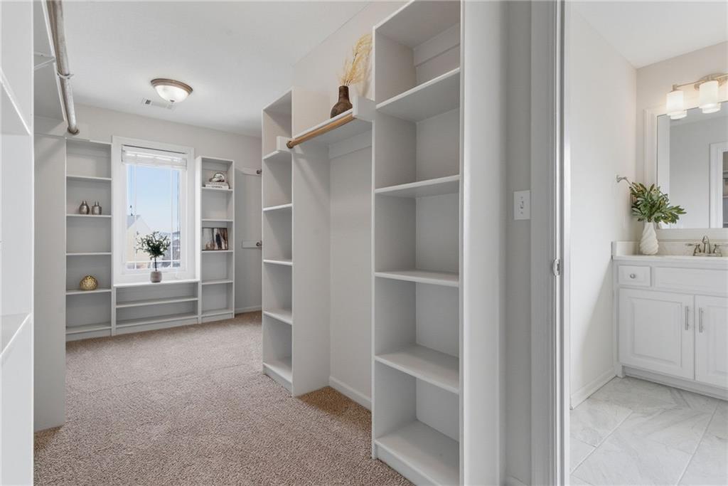 17354 South Legler Road Olathe, KS 66062 - Photo 16 of 44