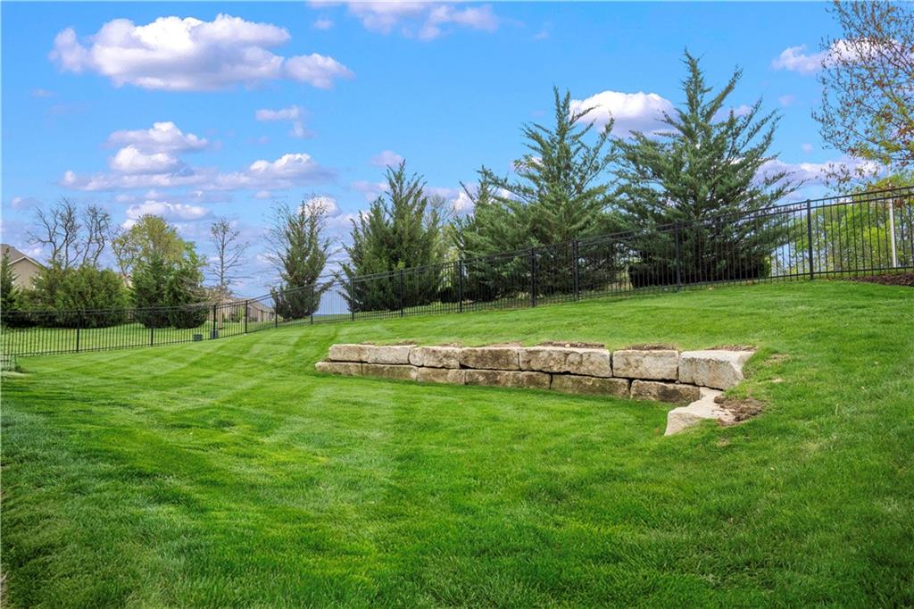 17354 South Legler Road Olathe, KS 66062 - Photo 40 of 44