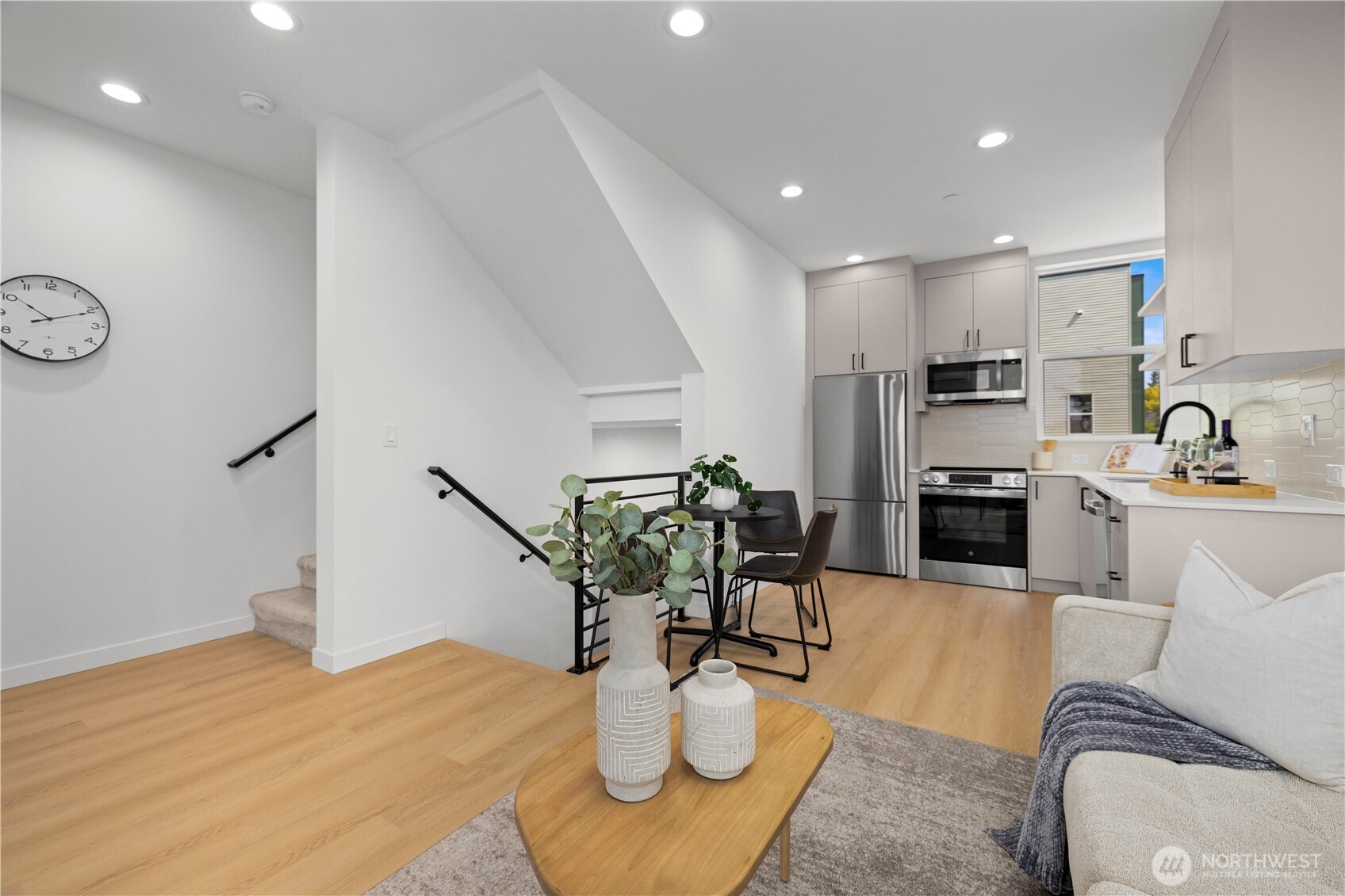 3850 Carr Place North Seattle, WA 98103 - Photo 10 of 40