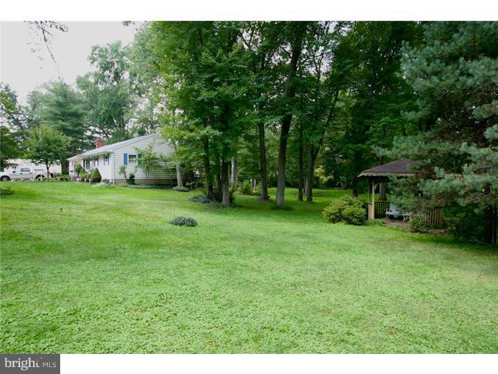33 Petticoat Bridge Road Columbus, NJ 08022 - Photo 2 of 8