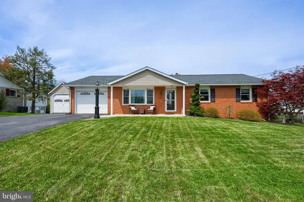 $419,900 | 524 West Trout Run Road, Ephrata, PA 17522