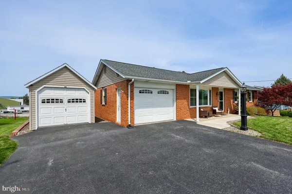 $419,900 | 524 West Trout Run Road, Ephrata, PA 17522