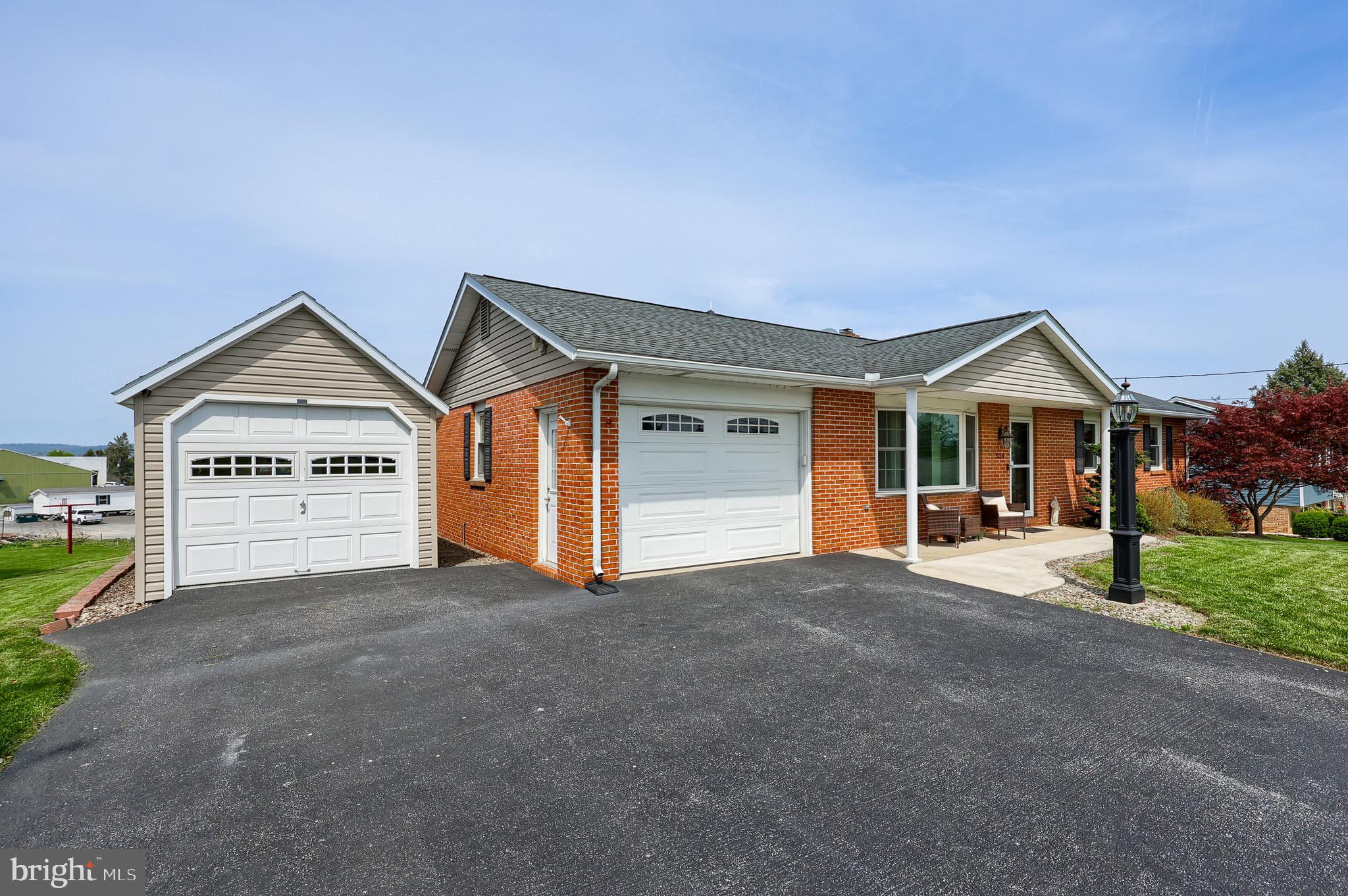 524 West Trout Run Road Ephrata, PA 17522 - Photo 45 of 59 Garages