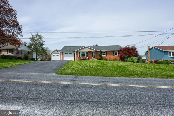 $419,900 | 524 West Trout Run Road, Ephrata, PA 17522