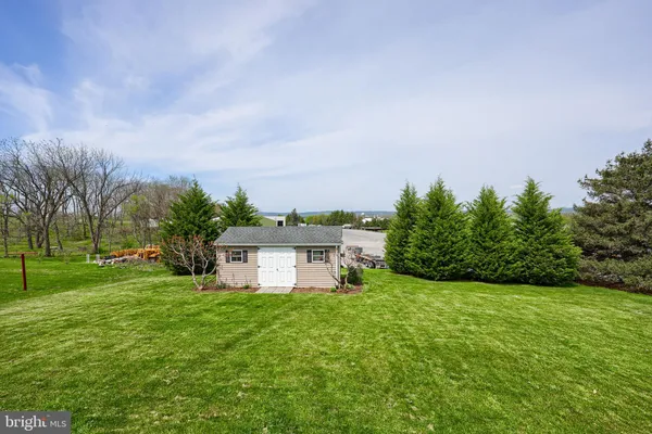 $419,900 | 524 West Trout Run Road, Ephrata, PA 17522