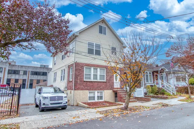 $1,088,000 | 24 Roosevelt Street | Concord