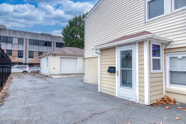 $1,088,000 | 24 Roosevelt Street | Concord