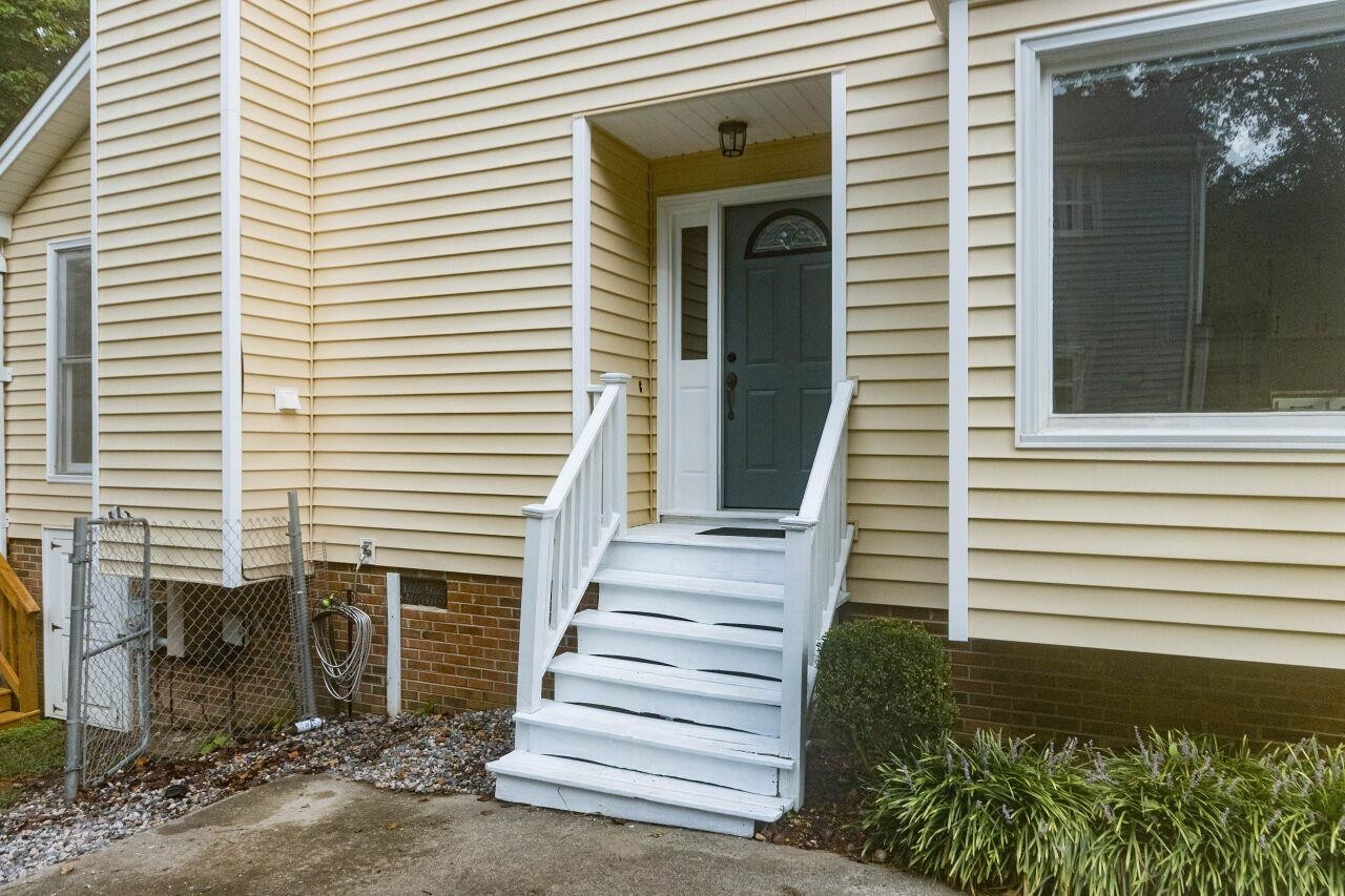 7305 Wilderness Road Raleigh, NC 27613 - Photo 3 of 27 Photo 3
