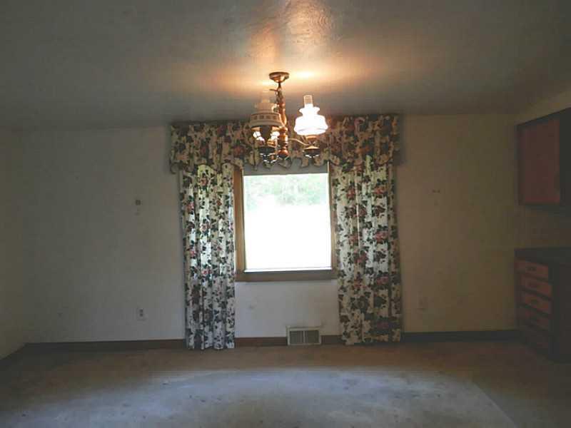 782 Arona Road New Stanton, PA 15672 - Photo 14 of 19 Dining Room. Dining room - off of kitchen and living room and open to each.
