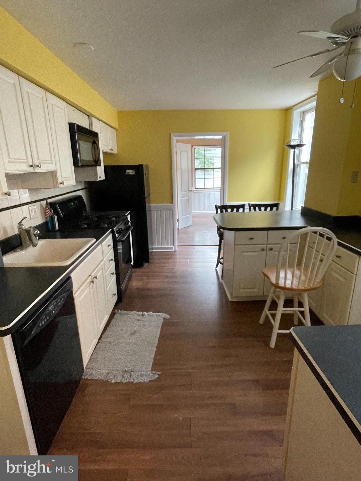 319 Middleton Street Riverside, NJ 08075 - Photo 14 of 26 Kitchen