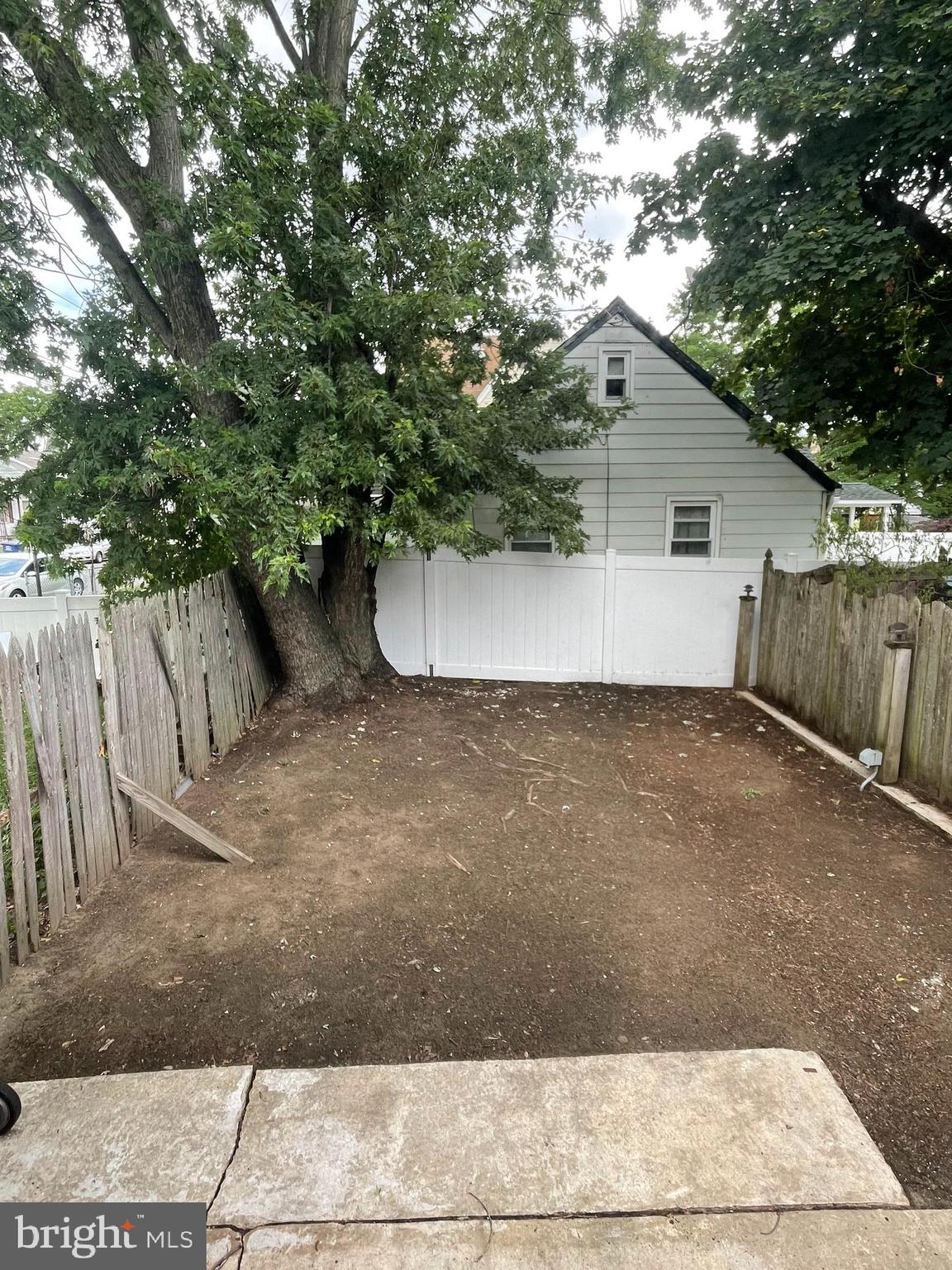 319 Middleton Street Riverside, NJ 08075 - Photo 26 of 26 Backyard